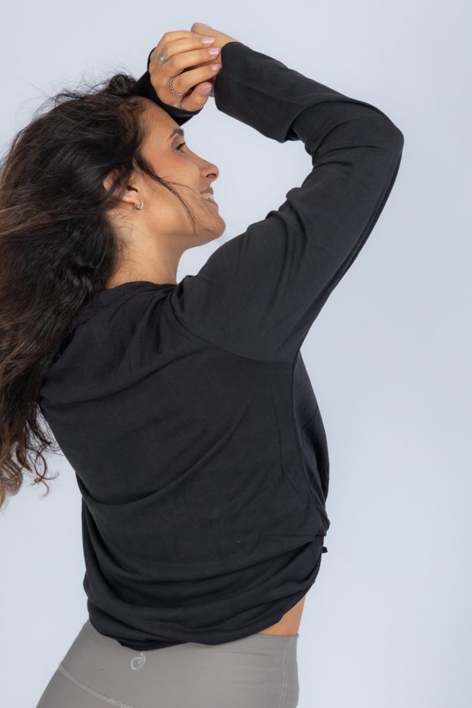 חולצת SIMBO SOFT - צבע שחור ארוך